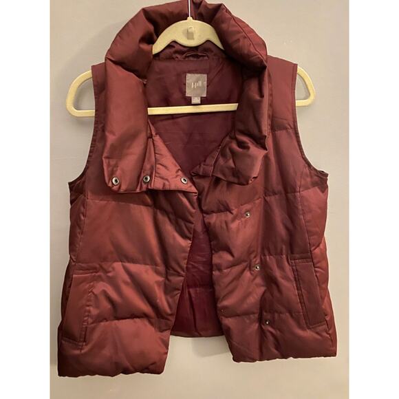 J. Jill Womens Size XS Burgundy Down Puffer Vest Snap Closure Great Condition - Picture 3 of 9
